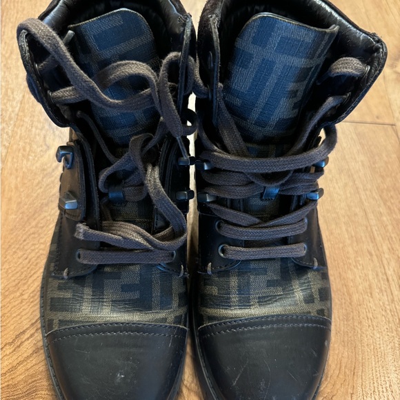 Men’s lace up boots - Picture 5 of 6